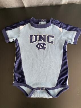 NCAA Outerstuff UNC Tar Heels Infant Jersey Bodysuit Onesie Light Blue 12M